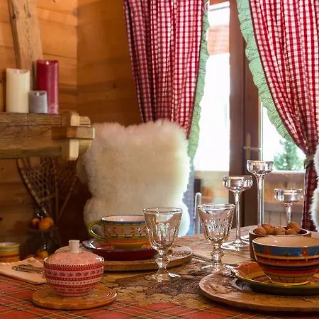 Hotel Chalet-hotel Les Cimes, The Originals Relais